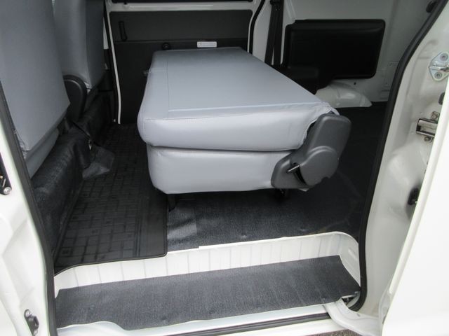 30e3ab956d516f4ba1f65a150d78ef40.jpg