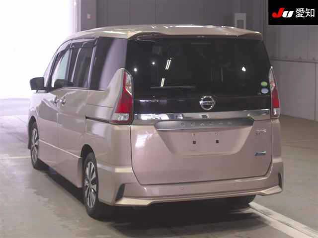 ff8e4320b8371d52117d4eef5bafd828.jpg