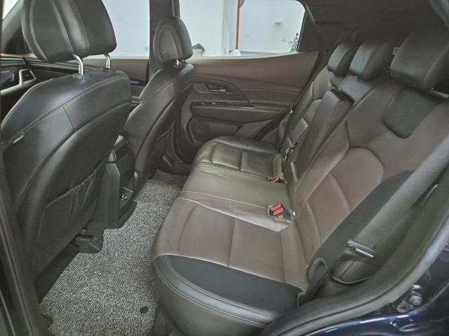 6051500590R12.jpg