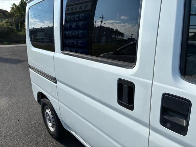 0840149A30261013W00114.jpg