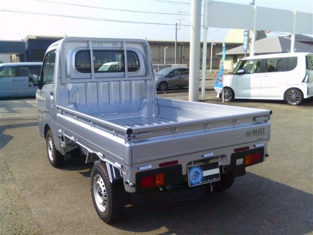 e205c48abed6883fcfe17c0c6eaba9c8.jpg