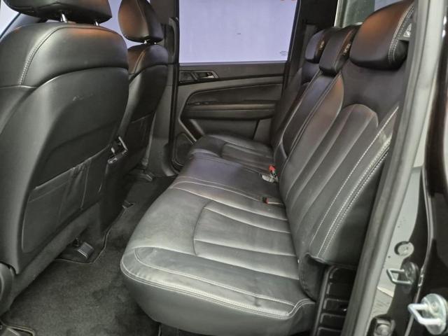 6051000679R12.jpg