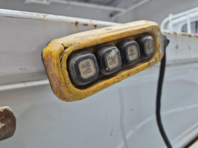 5111002964R16.jpg