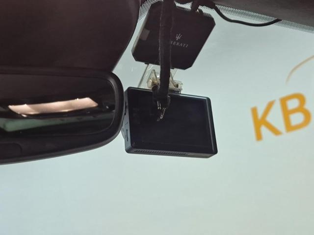 6011500841R15.jpg