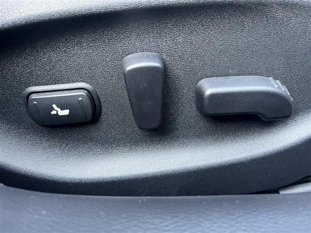 7b77e4759d10f3dc5dc37e988b01aa75.jpg