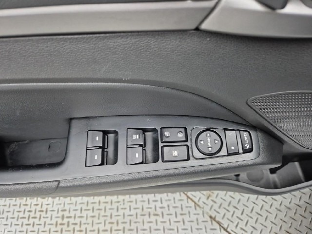 6071002322R17.jpg