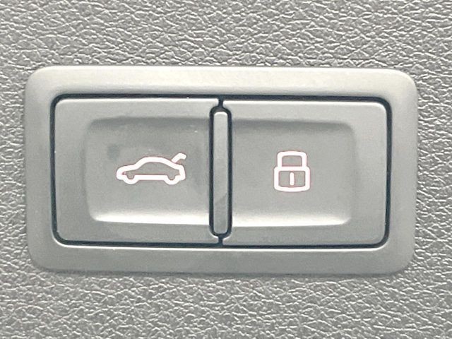 338299bdc3039d0e414bac218f3521a9.jpg