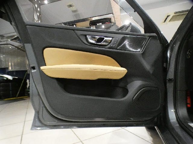 9e05c66af00f310f60294bdf0a908006.jpg