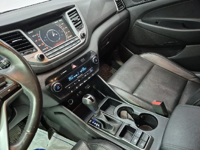 6071001370R10.jpg