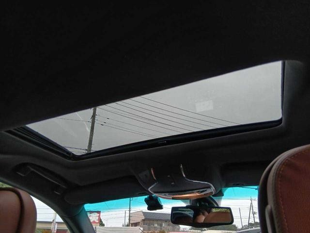 0520460A30261005W00309.jpg