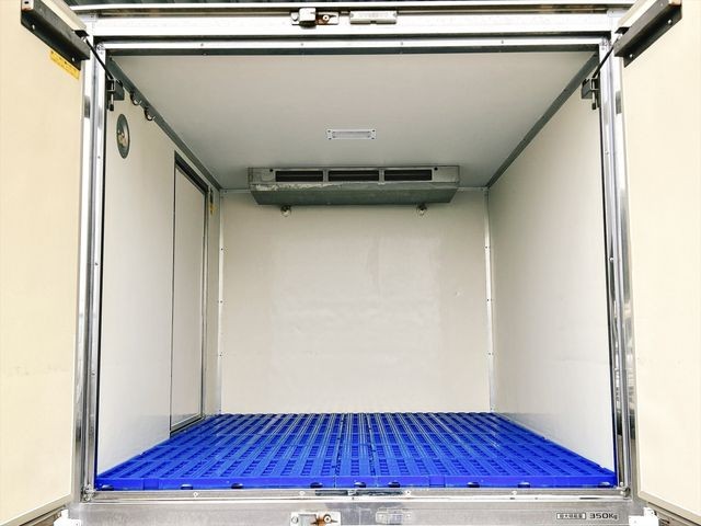 a4ec530ba3dccbf3c3fd2387b00f1db9.jpg