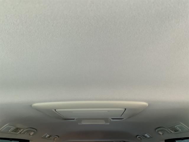0561155A30260929W00211.jpg
