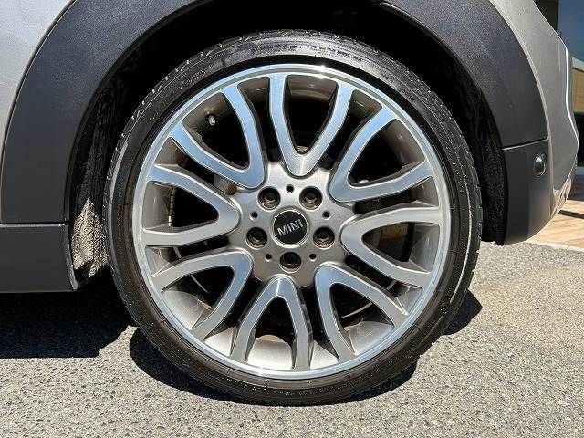 0ff9b5d188e9e46937933ef5b98b3ec9.jpg