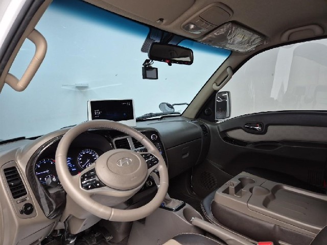 6071001996R6.jpg