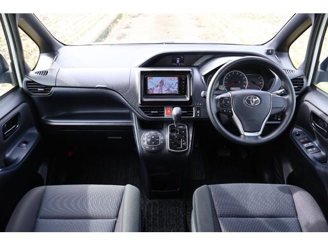 0580701A30261029W00209.jpg
