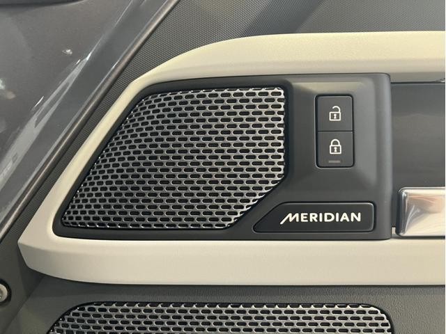0210114A30261005W00108.jpg