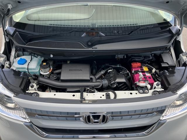 9700370A30260921W00119.jpg