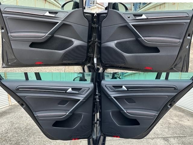0171878A30260922W00110.jpg