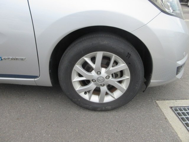 99f30e0d98ef442cb86601f85afa42da.jpg