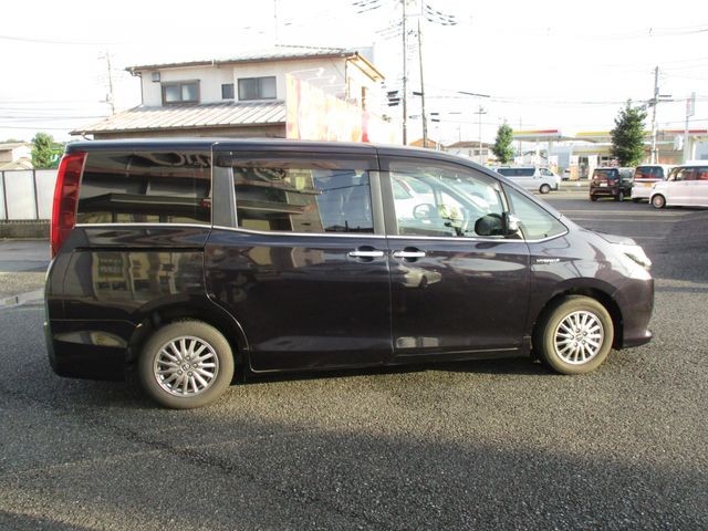 52490b9fc1cffe205ca2da985b13997f.jpg