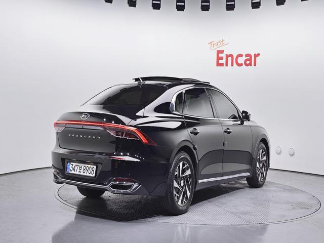 5fb8fac4ac68c4614b4488117006dec6.jpeg