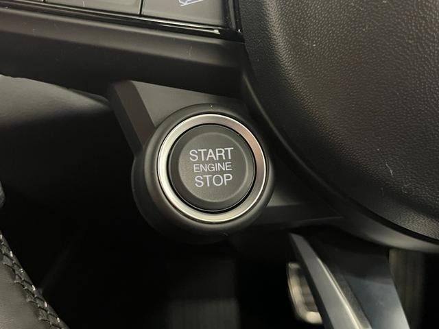 0203361A20260917W00418.jpg