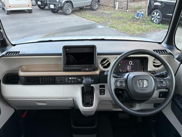 0710025A30261018W00401.jpg