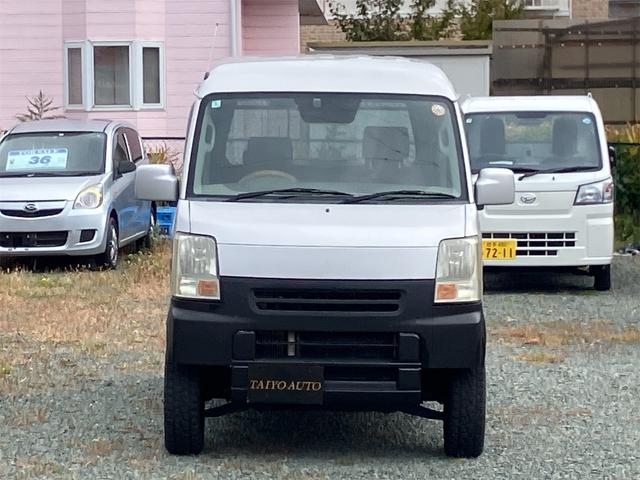 0903575A30261005W00101.jpg