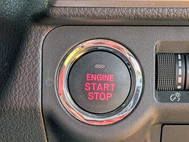 0560069A20261022W00907.jpg