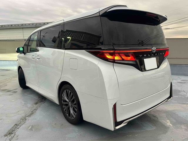 f52dac46a87be5d2cb71ee66d32ec83a.jpg