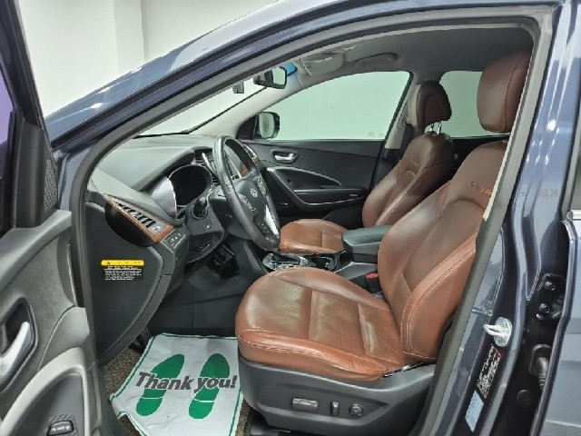 6061000516R11.jpg