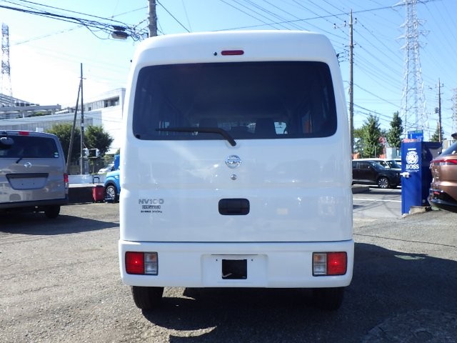 9ebad2f49634a8421693007dc917e68f.jpg