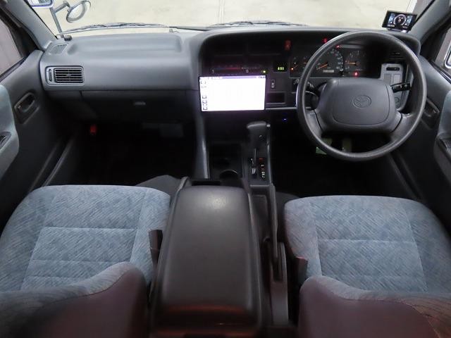 0403010A30260927W00114.jpg
