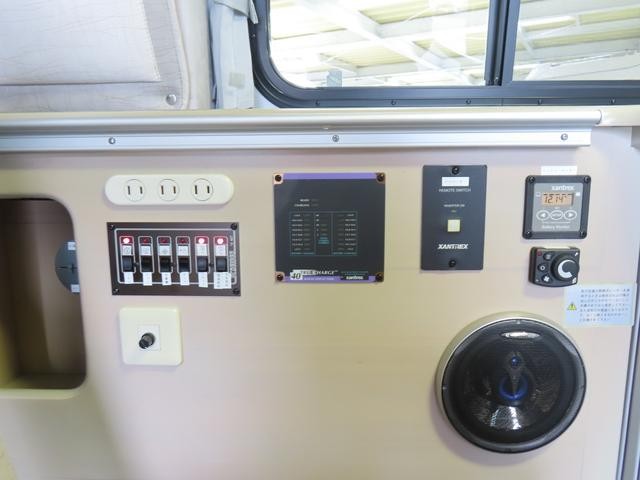 0403790A30261001W00207.jpg