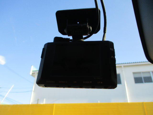 6d9a91aff39b9b29608f191c75ddc542.jpg