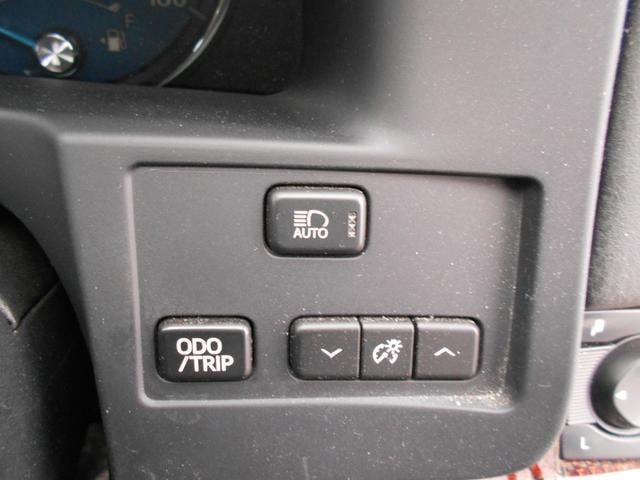 0310190A30251126W00114.jpg