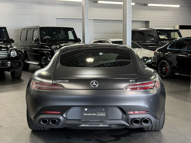319eb71ebb3043da11068cc9c6ab9d72.jpg