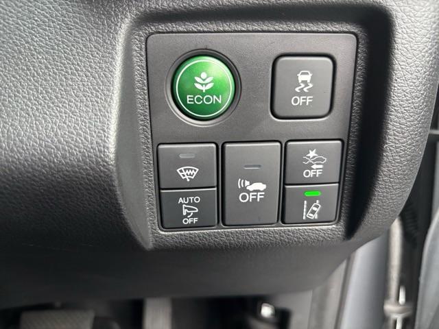 1000027A30260620W00118.jpg