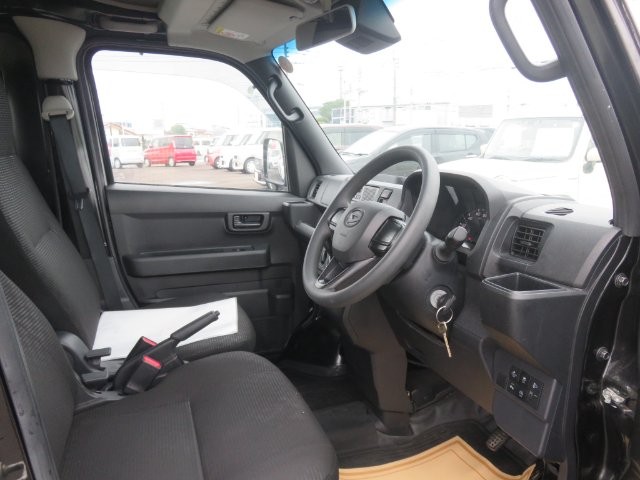 685bd3210d7d70ea904db026df2ee5f9.jpg