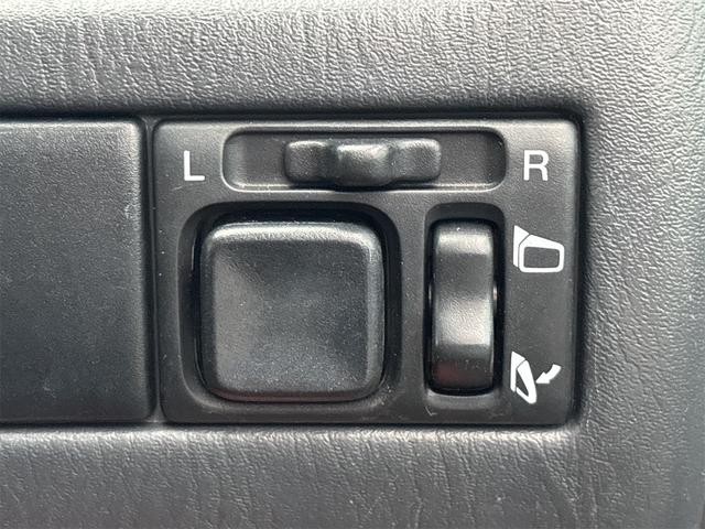 0900605A30260911W00419.jpg
