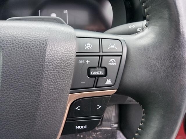 0902355A30261027W00116.jpg