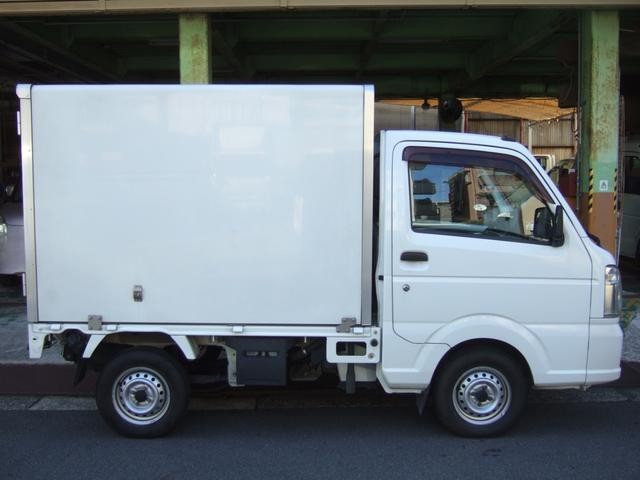 0123552A30260324W00105.jpg