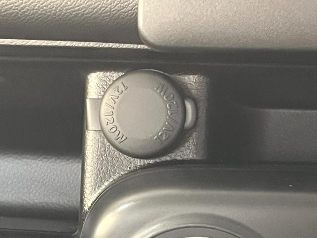 0900204A30261005W00512.jpg