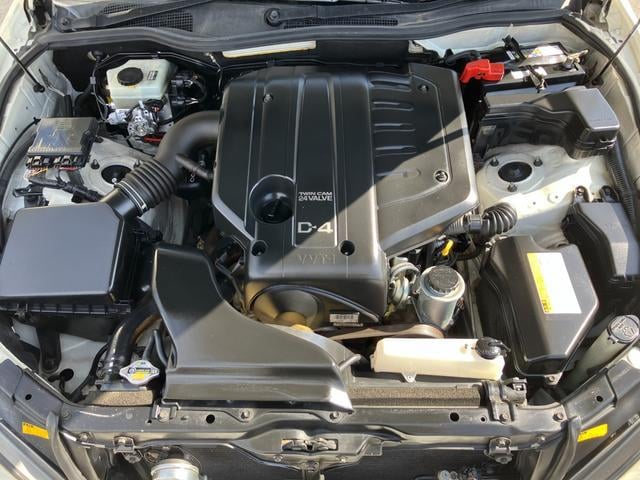 0541049A30251011W00107.jpg