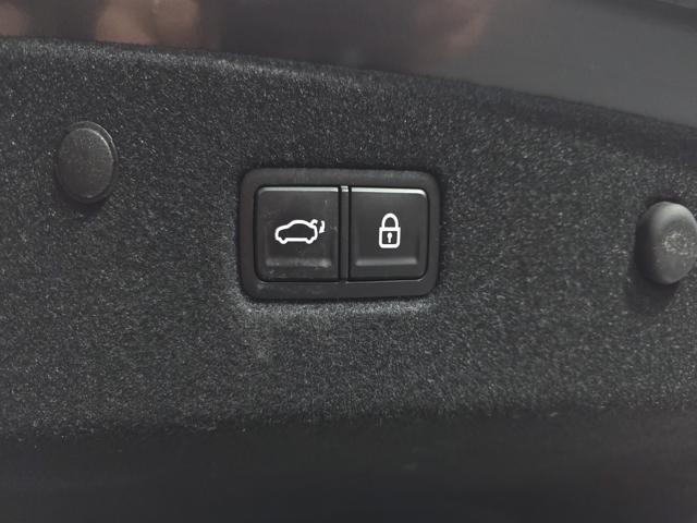 f3e70faafca3c6e711384c69a0e51ef0.jpeg