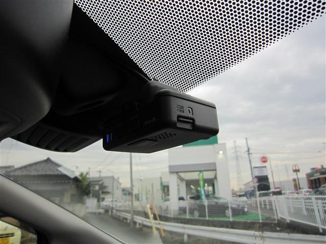 e1a2afe03a8c471cf8eb5928f99545f0.jpg