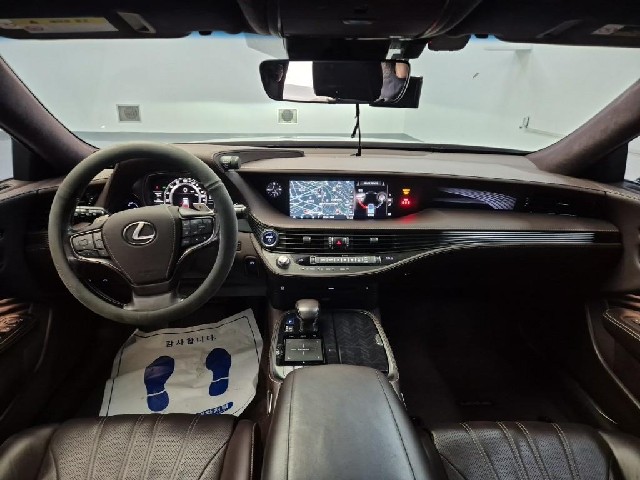 6071500886R7.jpg