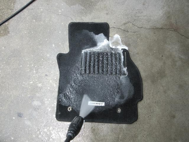 0200185A30260706W00113.jpg