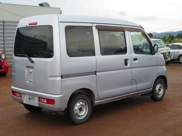 bbac34b7eac0f663613c3f88364c851e.jpg
