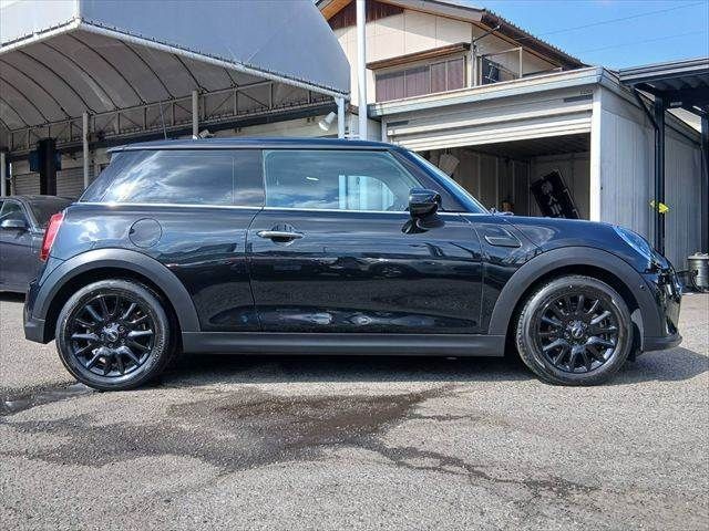 f56e8a5d3784d647f46a6b6ae028ec56.jpg